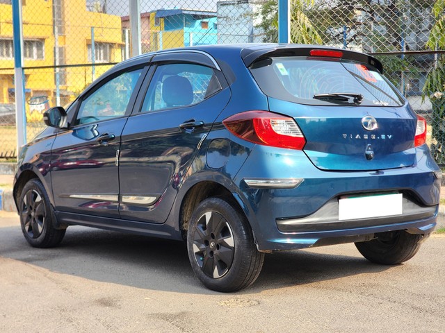 Second-hand 2023 Tata Tiago EV XZ Plus Tech LUX LR ACFC for sale in Kolkata-3