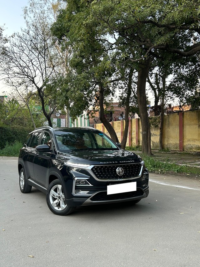 Second-hand 2021 MG Hector Shine CVT for sale in New Delhi-0