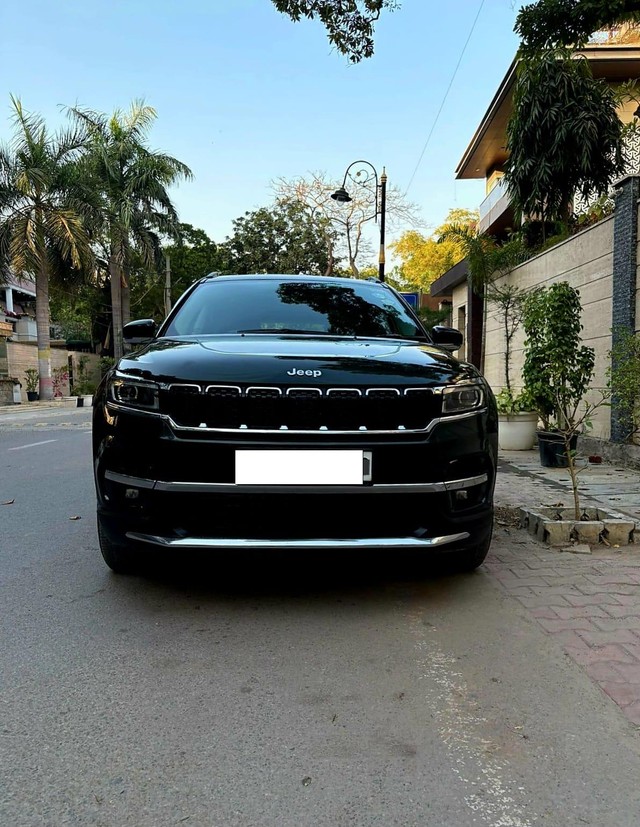 Second-hand 2022 Jeep Meridian Limited Opt AT BSVI for sale in New Delhi-2