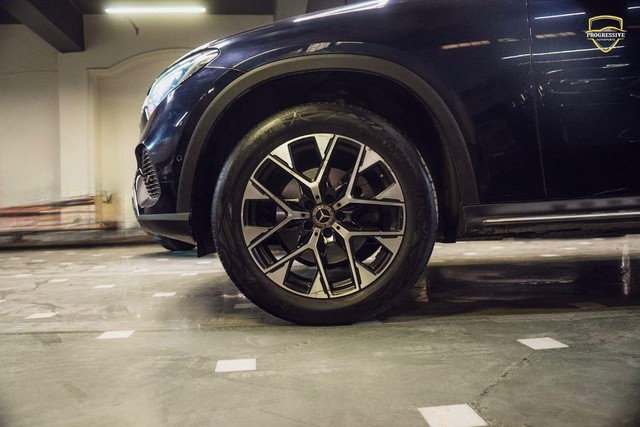 Mercedes-Benz GLC 300 Second-hand 2024 Mercedes-Benz GLC 300 for sale in New Delhi-3