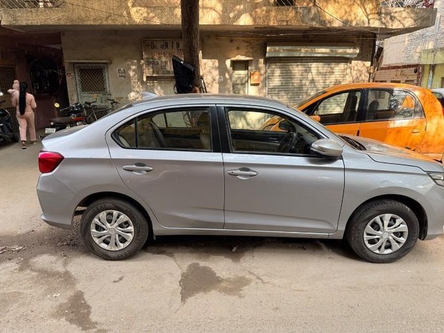 Honda Amaze S Petrol Second-hand 2020 Honda Amaze S Petrol for sale in New Delhi-4