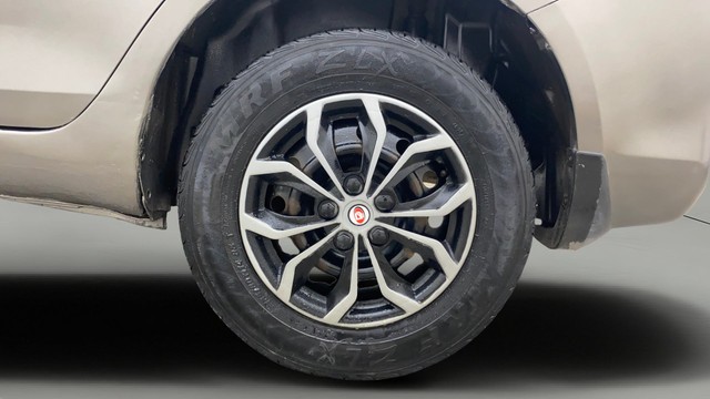 Second-hand 2017 Maruti Suzuki Swift Dzire VDI for sale in Hyderabad-28