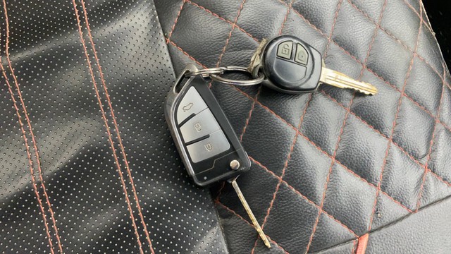 Second-hand 2017 Maruti Suzuki Swift Dzire VDI for sale in Hyderabad-7