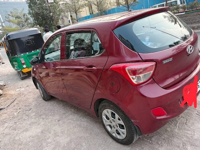 Second-hand 2015 Hyundai Grand i10 Magna for sale in Patancheru-4