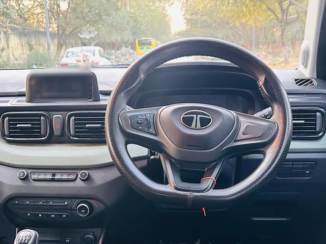 Second-hand 2024 Tata Punch Adventure CNG for sale in New Delhi-8