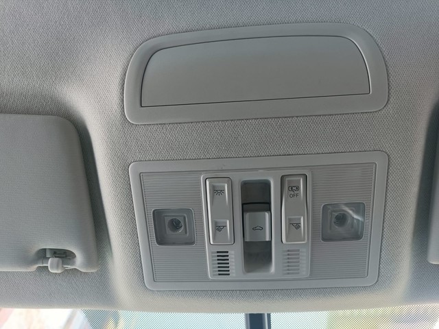 Second-hand 2022 Volkswagen Taigun 1.0 TSI Topline AT BSVI for sale in Chennai-3