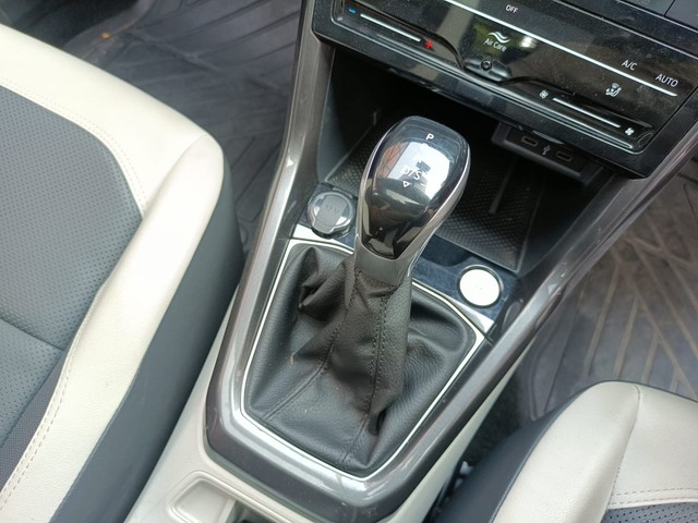 Second-hand 2022 Volkswagen Taigun 1.0 TSI Topline AT BSVI for sale in Chennai-19