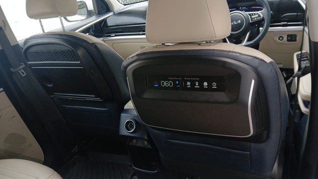 Kia Carens Luxury Plus Diesel AT 6 STR Second-hand 2023 Kia Carens Luxury Plus Diesel AT 6 STR for sale in Chennai-7