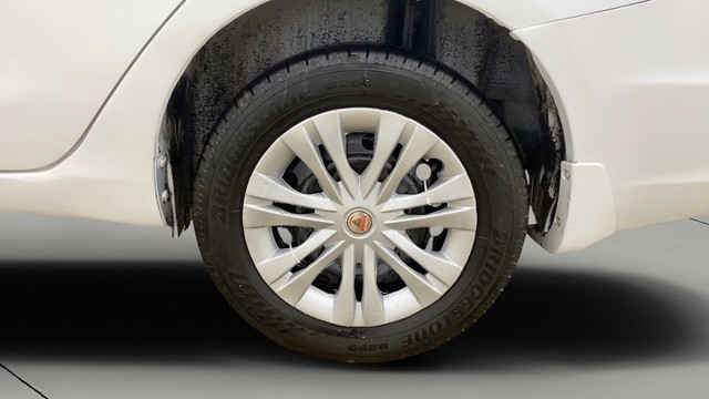 Second-hand 2016 Maruti Suzuki Ciaz VDi Plus SHVS for sale in Ahmedabad-28