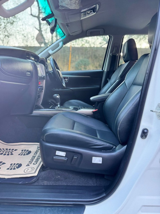 Second-hand 2025 Toyota Fortuner 4X2 Diesel AT for sale in New Delhi-15
