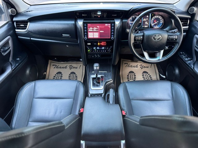 Second-hand 2025 Toyota Fortuner 4X2 Diesel AT for sale in New Delhi-6