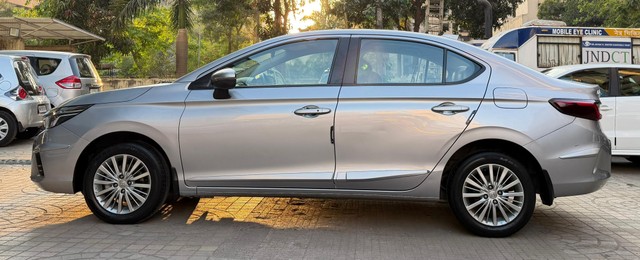 Second-hand 2021 Honda City V CVT for sale in Mumbai-3