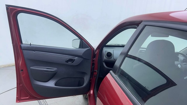 Second-hand 2016 Renault KWID RXT for sale in Hyderabad-32