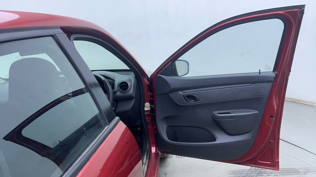 Second-hand 2016 Renault KWID RXT for sale in Hyderabad-16