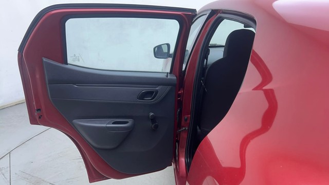 Second-hand 2016 Renault KWID RXT for sale in Hyderabad-24