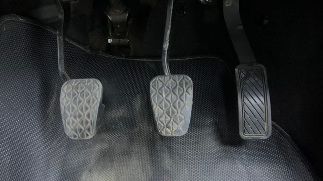 Second-hand 2014 Ford Ecosport 1.5 Ti VCT MT Titanium for sale in Hyderabad-14