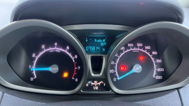 Second-hand 2014 Ford Ecosport 1.5 Ti VCT MT Titanium for sale in Hyderabad-13