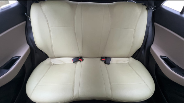 Second-hand 2016 Hyundai i20 Sportz 1.2 for sale in Hyderabad-25