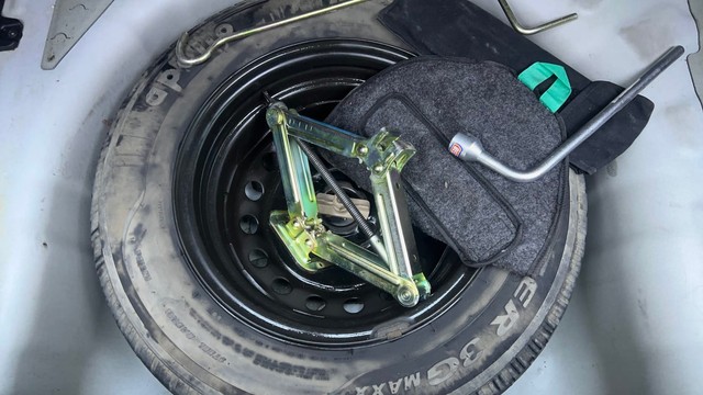 Second-hand 2016 Hyundai i20 Sportz 1.2 for sale in Hyderabad-21