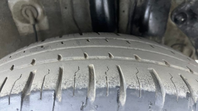 Second-hand 2016 Hyundai i20 Sportz 1.2 for sale in Hyderabad-33