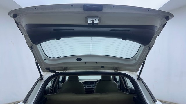 Second-hand 2016 Hyundai i20 Sportz 1.2 for sale in Hyderabad-24