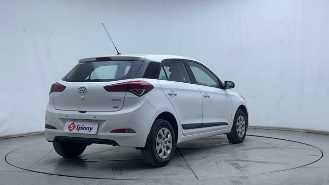 Second-hand 2016 Hyundai i20 Sportz 1.2 for sale in Hyderabad-3