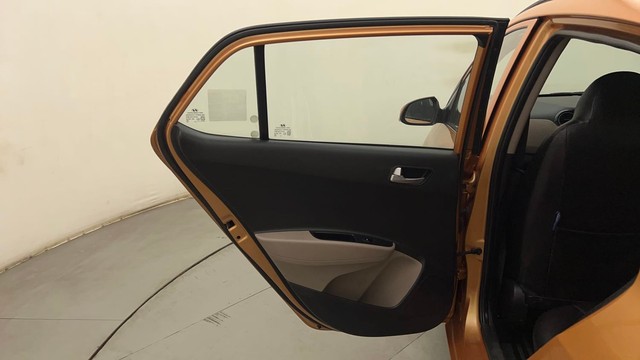 Second-hand 2016 Hyundai Grand i10 1.2 Kappa Asta for sale in Thane-32