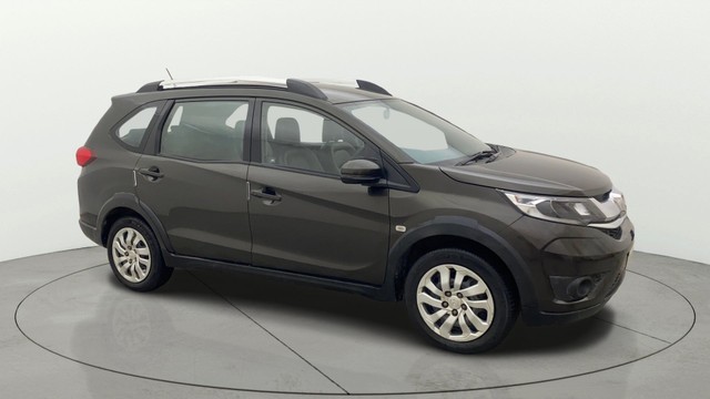 Second-hand 2017 Honda BR-V i-VTEC S MT for sale in Gulbarga-11