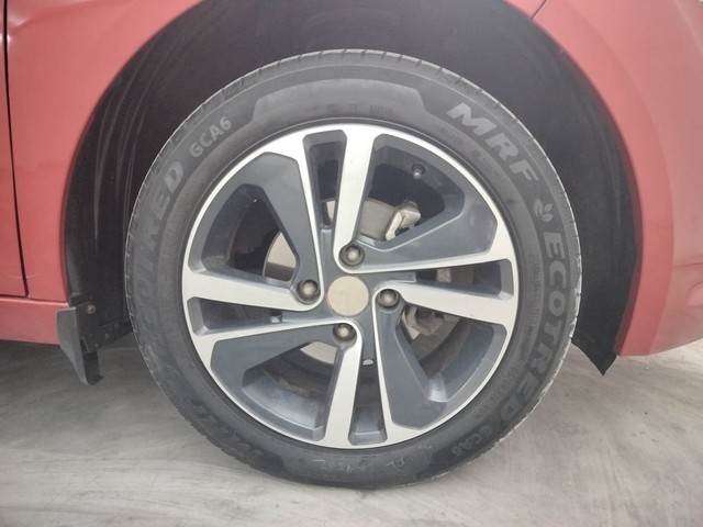 Second-hand 2023 Tata Altroz XZA DCT for sale in Coimbatore-17