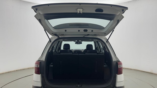 Second-hand 2022 Hyundai Alcazar Signature 6Str Diesel AT for sale in Kolkata-9