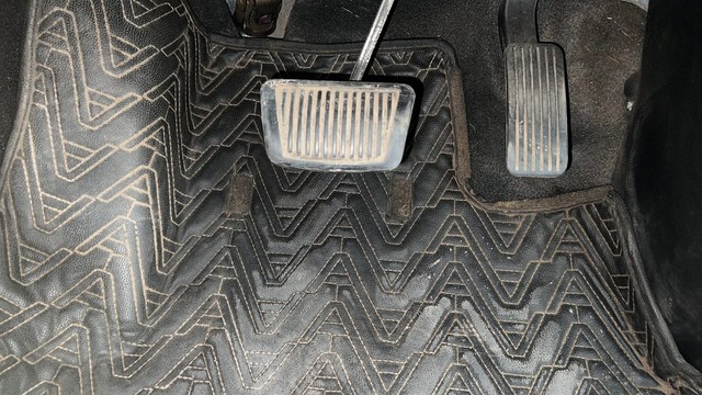 Second-hand 2022 Hyundai Alcazar Signature 6Str Diesel AT for sale in Kolkata-14