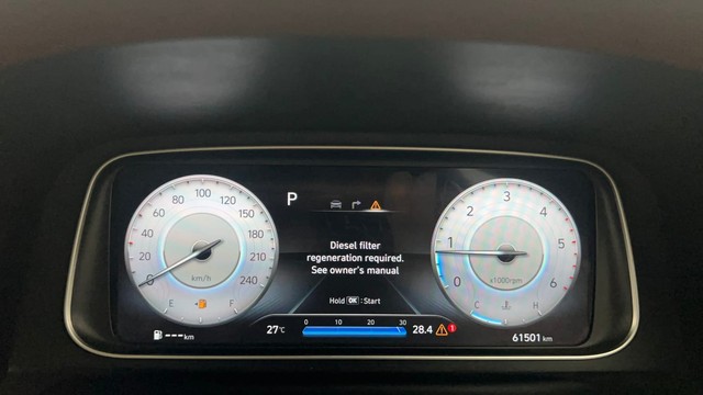 Second-hand 2022 Hyundai Alcazar Signature 6Str Diesel AT for sale in Kolkata-13