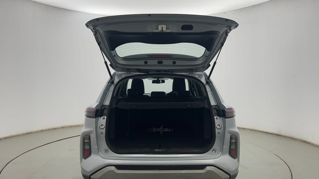 Second-hand 2022 Maruti Suzuki Grand Vitara Alpha AT for sale in Kolkata-9