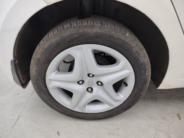 Second-hand 2017 Hyundai i20 1.2 Asta for sale in Visakhapatnam-18