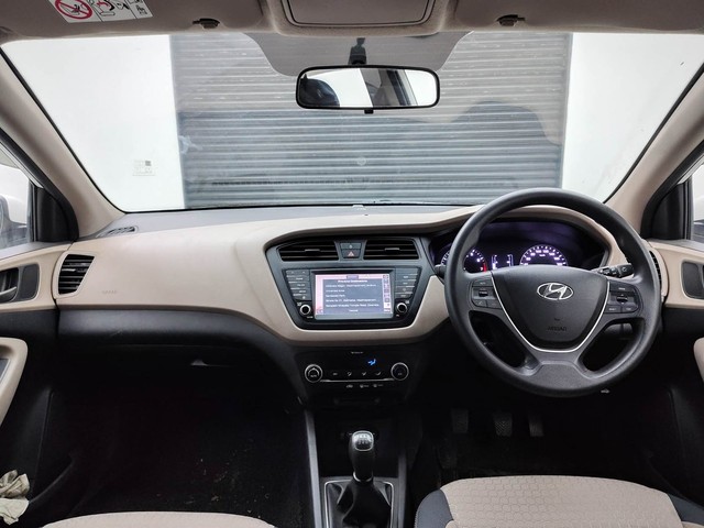 Second-hand 2017 Hyundai i20 1.2 Asta for sale in Visakhapatnam-11