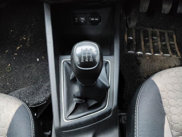 Second-hand 2017 Hyundai i20 1.2 Asta for sale in Visakhapatnam-12