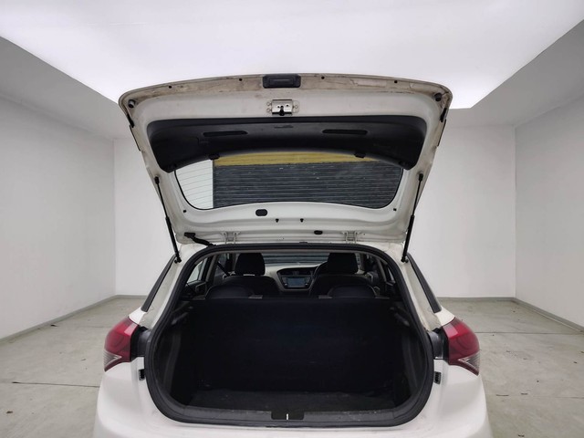 Second-hand 2017 Hyundai i20 1.2 Asta for sale in Visakhapatnam-25