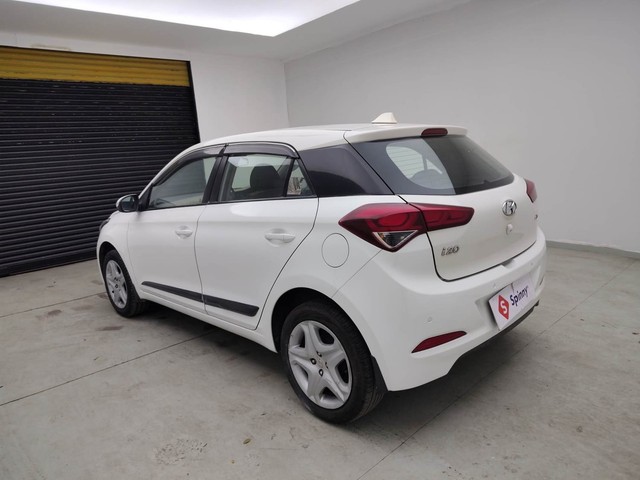 Second-hand 2017 Hyundai i20 1.2 Asta for sale in Visakhapatnam-5