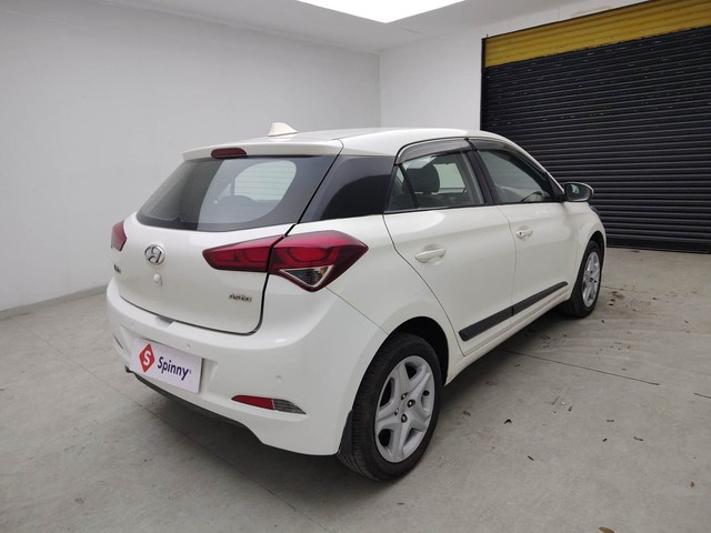 Second-hand 2017 Hyundai i20 1.2 Asta for sale in Visakhapatnam-3