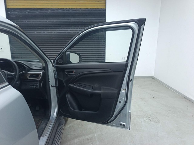 Second-hand 2024 Maruti Suzuki Brezza Vxi AT for sale in Visakhapatnam-16