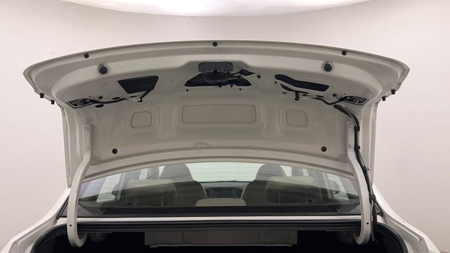 Second-hand 2019 Hyundai Xcent Petrol for sale in Chandigarh-27