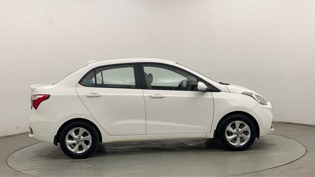 Second-hand 2019 Hyundai Xcent Petrol for sale in Chandigarh-2