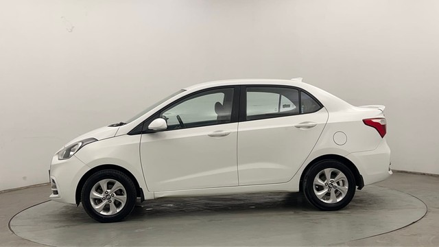 Second-hand 2019 Hyundai Xcent Petrol for sale in Chandigarh-6
