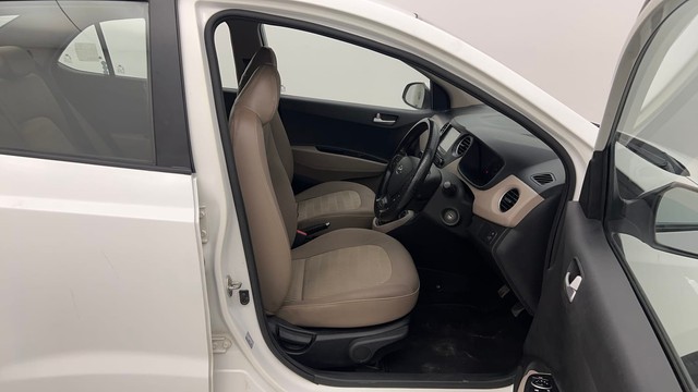 Second-hand 2019 Hyundai Xcent Petrol for sale in Chandigarh-15