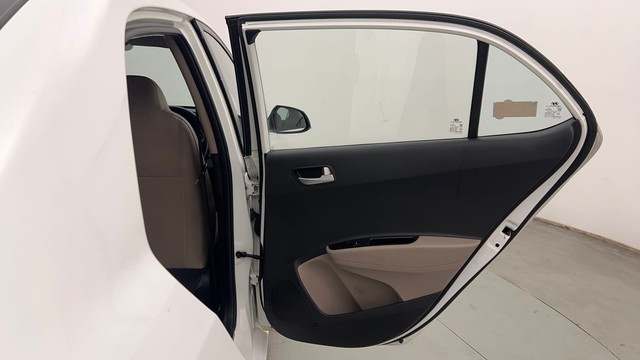 Second-hand 2019 Hyundai Xcent Petrol for sale in Chandigarh-25