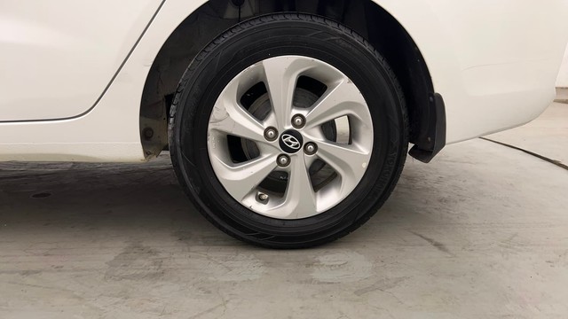 Second-hand 2019 Hyundai Xcent Petrol for sale in Chandigarh-19