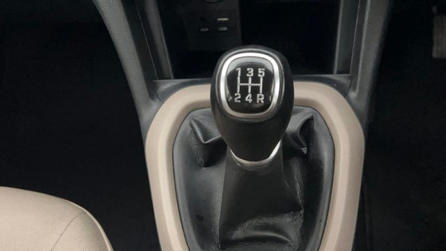 Second-hand 2019 Hyundai Xcent Petrol for sale in Chandigarh-12