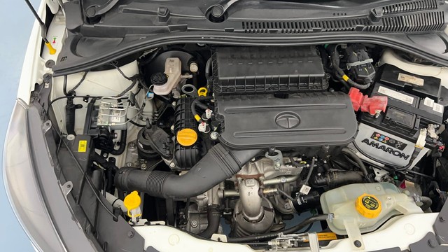 Second-hand 2023 Tata Tiago XT for sale in Lucknow-32