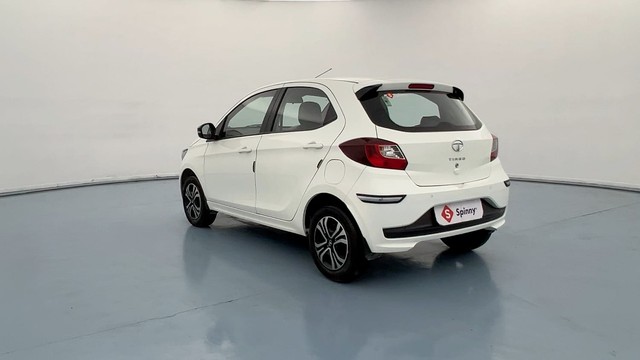 Second-hand 2023 Tata Tiago XT for sale in Lucknow-5