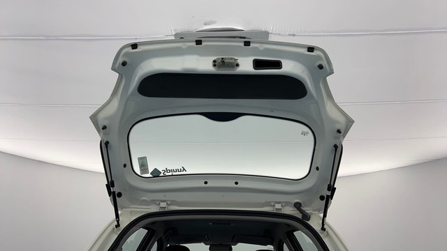 Second-hand 2023 Tata Tiago XT for sale in Lucknow-26